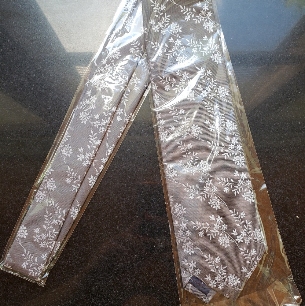 Paul Fredrick tie